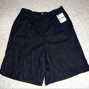 VINTAGE ~ High Waisted Shorts ~ Size 10 ~ NWT